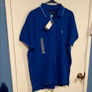 U.s polo assn. polo Tshirt size large slim fit.
Brand new. With tags.